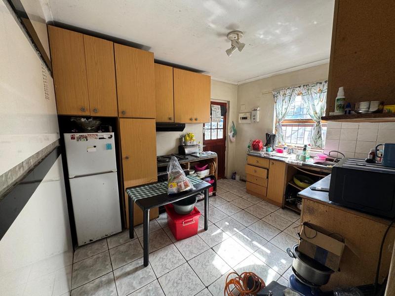 7 Bedroom Property for Sale in Grassy Park Western Cape